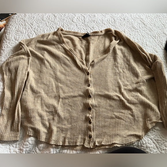out from under button up sweater. - Picture 3 of 3